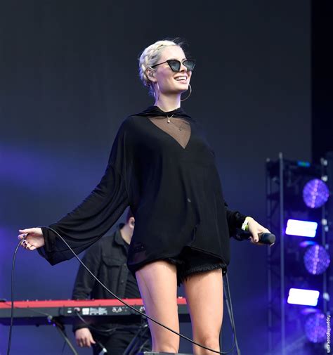 Nina Nesbitt Nude OnlyFans Leaks Fappening FappeningBook