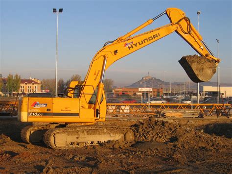 Excavaciones Alquiler De Maquinaria Transportes Especiales