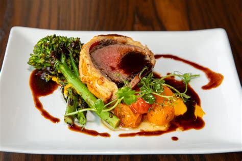 Perfecting Beef Wellington Master Class With Wes Tyler Club Resort