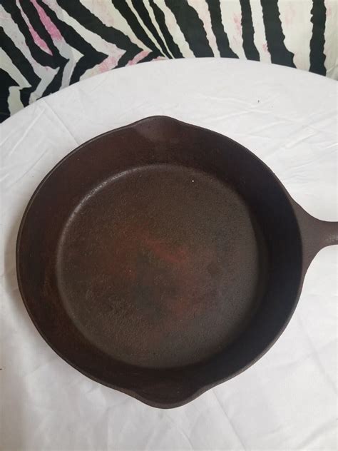 Pre Griswold Erie 7 Cast Iron Skillet EBay