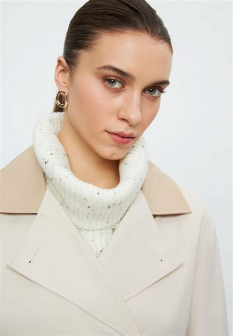 Плащ Zarina, цвет: бежевый, MP002XW015SR — купить в интернет-магазине ...