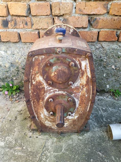 Редуктор за водна помпа гр. Елин Пелин • OLX.bg