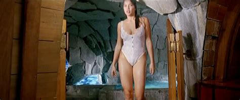 Nude Video Celebs Corinne Clery Nude Gianina Facio Sexy Vacanze Di Natale