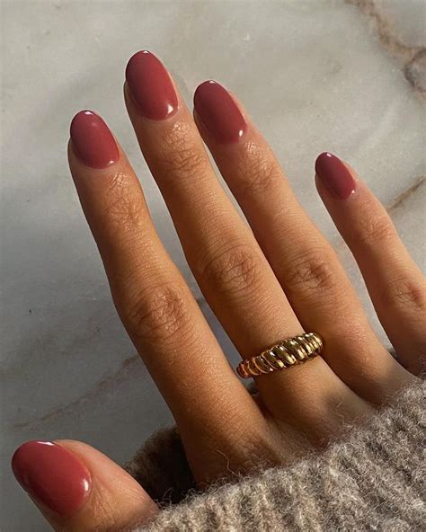 The 13 Prettiest Autumn Nail Colours To Try In 2022 Who What Wear Uk