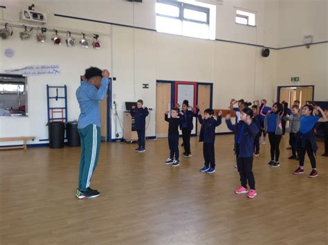 VG Dance Workshops - Carnival Dance Workshops - Edu-Serve - the SMART