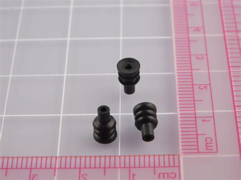 TE CONNECTIVITY 172746-1 Automotive Connectors ECONOSEAL RUBBER PLG ...