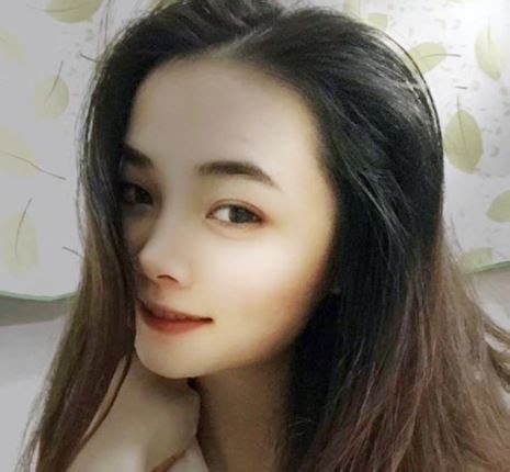 खबसरत नरस क Sex क लए बलकमल करत थ डकटर नरस न हतय कर आग म पकय शरर