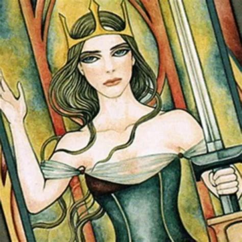 Descubre El Poderoso Mensaje De La Reina De Espadas En El Tarot Anna