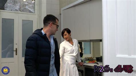 Mature Nl Jane Dark Mature Nympho Takes Two Cocks At Once In Her Pussy P K S