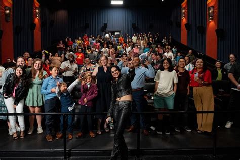 Things to Appreciate about The Flash Including the First Latina Supergirl Qué Means What