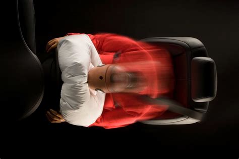 Crashsensoren und aufblasbare Säcke: Wie der Airbag entstand