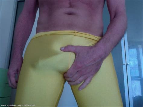 LYCRA GAY MEN Buon Fine Settimana A Tutti Gli Amici Del BLOG