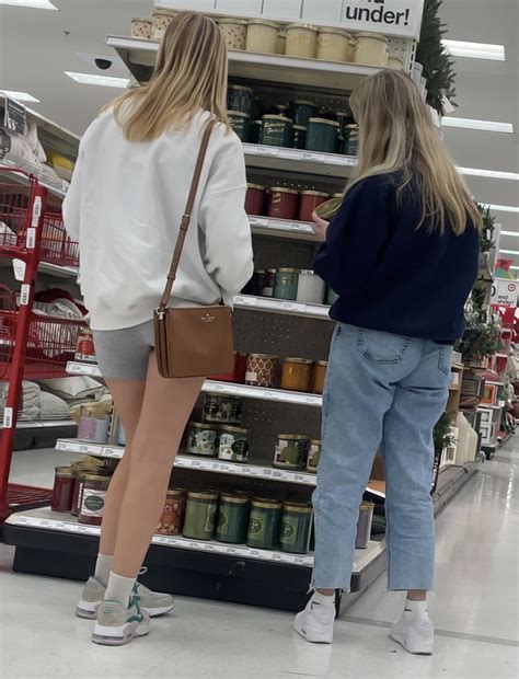 2 Perfect Blond Teens Showing Off Ass Forum