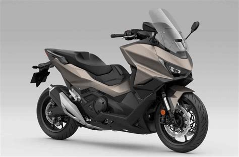 Honda Forza 750 2025 Matte Warm Ash Metallic LajuMotor