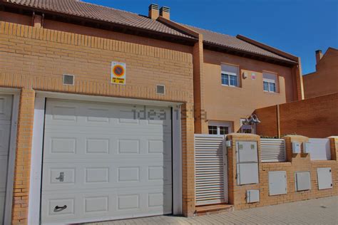 Chalet En Venta Calle Del Casta O Parque Coimbra M Stoles R House