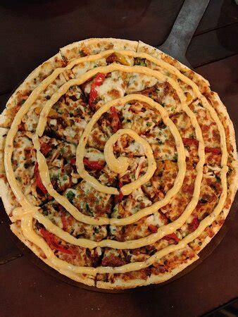 tossin pizza  delhi    floor greater kailash  south