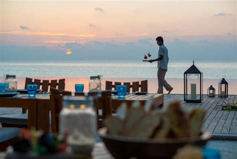 The best family friendly hotels in the Maldives for all price points - Tiny Travelship