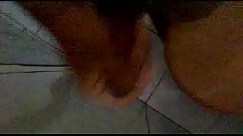 Punheta Nu Banheiro XVIDEOS