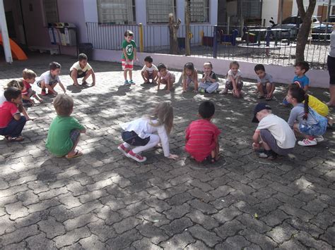 Construindo Saberes Na Educa O Infantil Brincadeira Vivo Morto