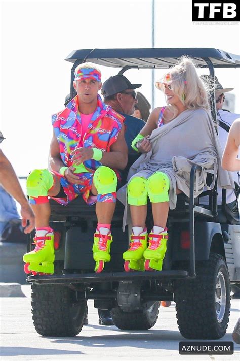 Margot Robbie Sexy Seen Flaunting Her Hot Figure On The Set Of Barbie At Venice Beach Aznude