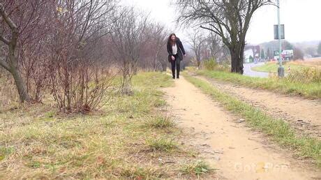 Got Pee Nicolette Noir In Piss Porn