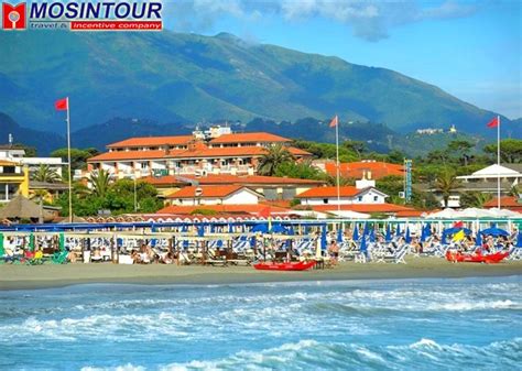 Форте-дей-Марми расположен на побережье Ривьера-ди-Версилия