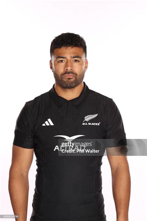 richie mounga     zealand  blacks headshot session