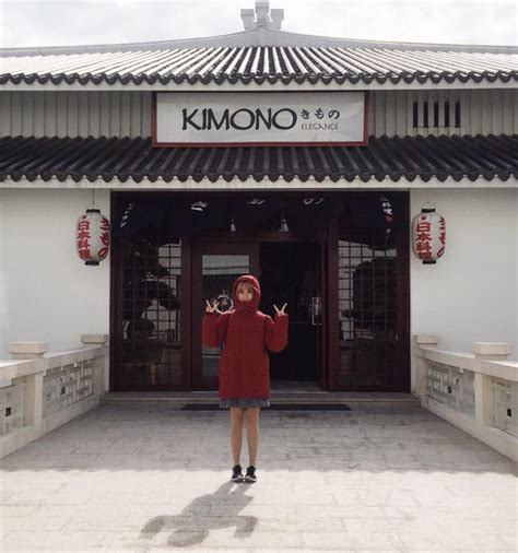 Những tips mix đồ Giáng sinh đáng học hỏi từ hot girl Việt