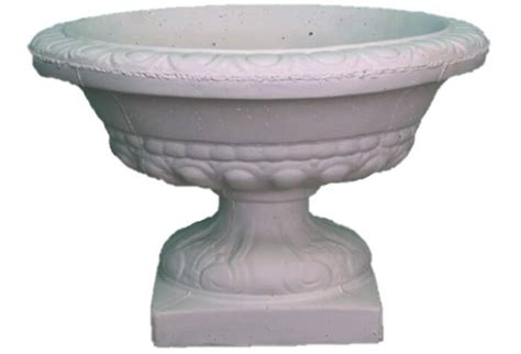 Вазы для сада и дачи в Туле, цена от 1 500 ₽ // СТРОЙМАКС