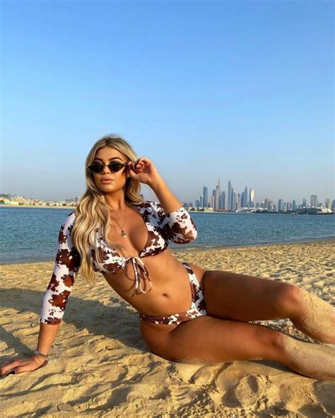 Belle Hassan Nude Star In Bikini And Explicit Content Photos