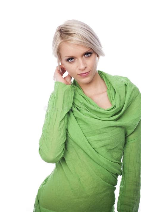 Pose Blonde Mince De Femme Image Image 2887407