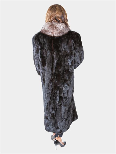 Sectioned Ranch Mink Fur Coat With Indigo Fox Collar Medium Estate Furs