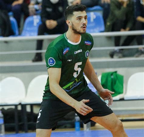 Efeler Ligi Nin Yeni Ekibinden Bir Transfer Daha Voleybolunsesi