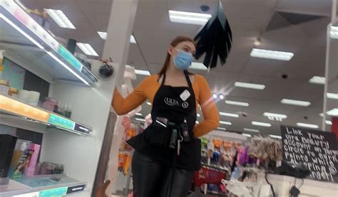 AMAZING ASS REDHEAD Page Forum