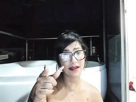 Sara Fun Her Mom Nude In Bathtub