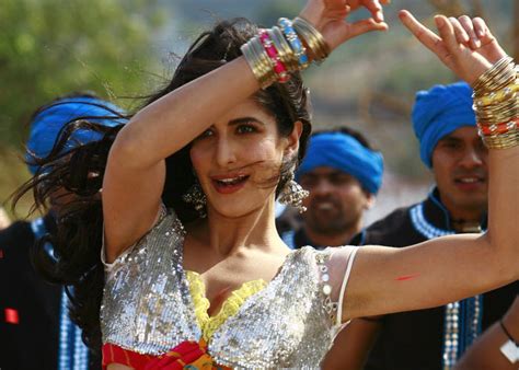 Only Katrina Hot Wallpapers Of Katrina Kaif Dancing