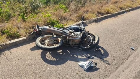 Acidente Entre Moto E Carro Deixa Uma Pessoa Morta Na Br Em