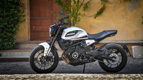 Moto Morini 6½ 1 Fahrt mit Naked Bike und Scrambler MOTORRADonline de