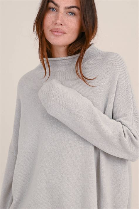 Lisa Yang Cashmere Pullover SANDY in Stone | GRUENER.AT