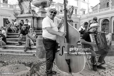 Famous Italian Musicians Photos and Premium High Res Pictures - Getty ...