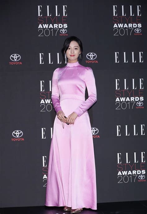 Kim Ji Won 2017 Elle Style Awards