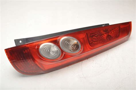 FORD FIESTA MK6 LIFT LAMPA PRAWA TYLNA - Shrot.pl