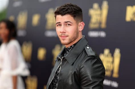 Nick Jonas Height, Age, Weight, Measurements - Meditnor