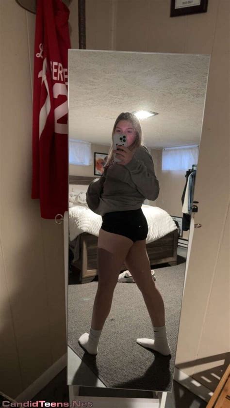 Big Boobs Girlfriend Show Sexy Ass Nudes Candid Teens