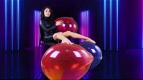 Miyu Loons Mass Popping Balloons In My Lingerie S P Squeeze Stomp