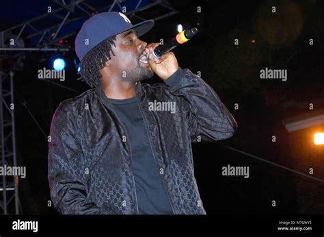 Wale rapper hi-res stock photography and images - Alamy