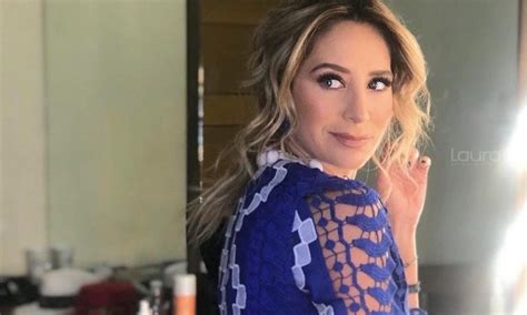 Geraldine Bazán presume abdomen de acero en sexy mini bikini Laura G