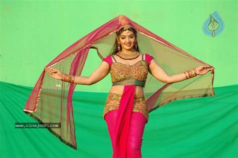 Aarthi Agarwal New Stills Photo 61 Of 65