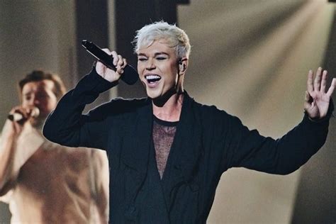 Cantor Gay Revela Que Acidentalmente Fez Sexo Mulher Depois De Noite Selvagem Acho Que Sou