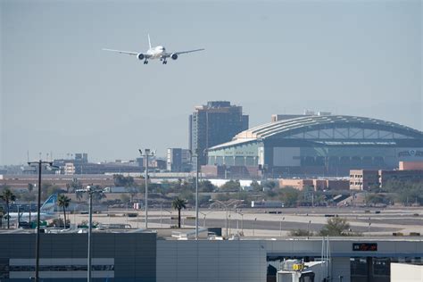 Spring break 2025: All the new flights from Phoenix